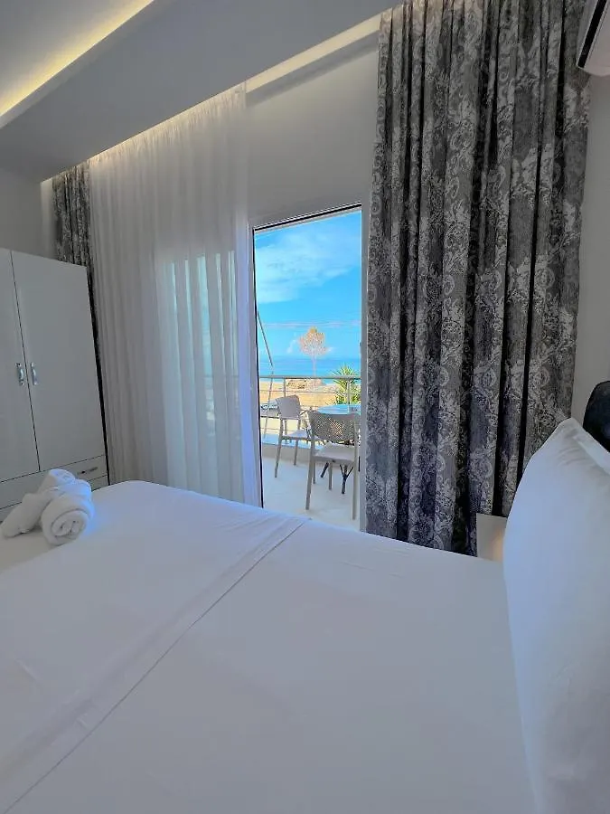 Ionian View B&B Химара Албания